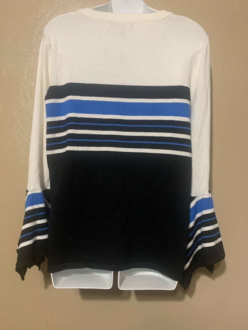 Melissa Paige L Black, White & Blue Striped Sweater Designed Sleeves NWT - Picture 5 of 6